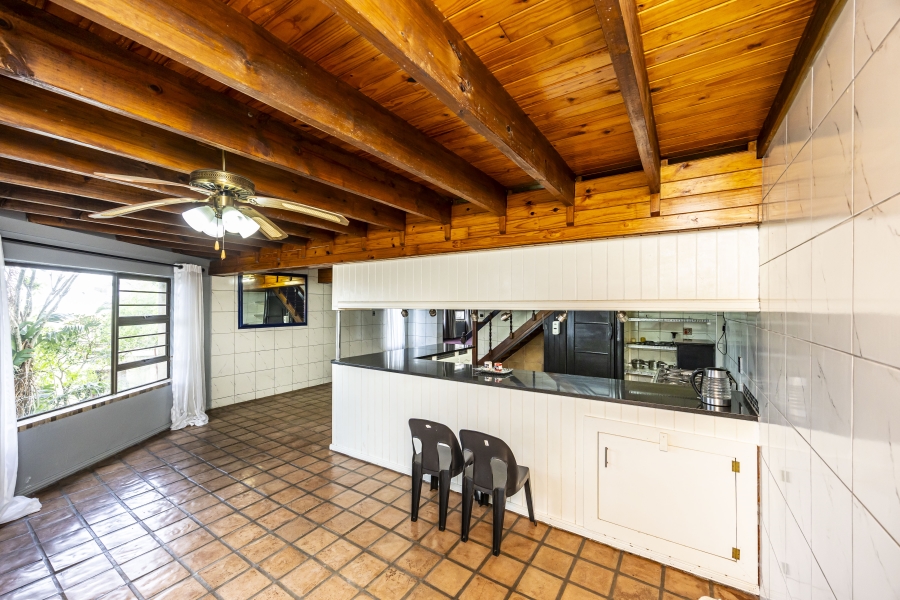 4 Bedroom Property for Sale in Sunnyridge Eastern Cape